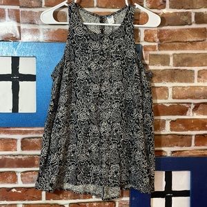 Women’s sleeveless blouse M